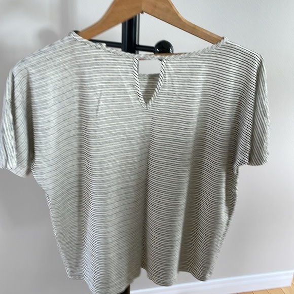 Tentree Icefall T-Shirt - Picture 8 of 8